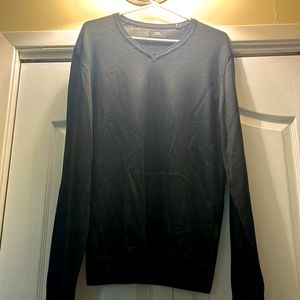 Black long sleeve shirt, size M